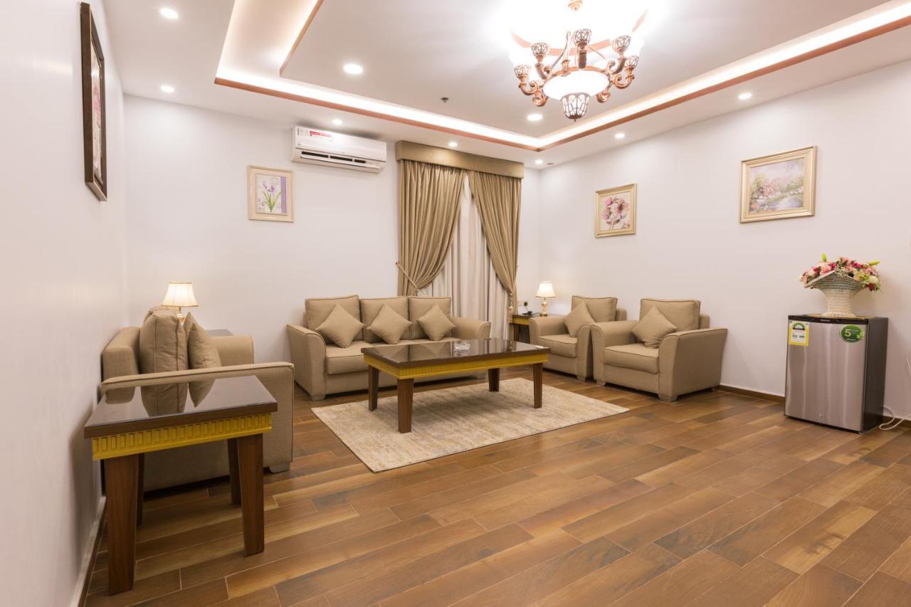 Luxury Hotel Apartments Tabuk Ngoại thất bức ảnh
