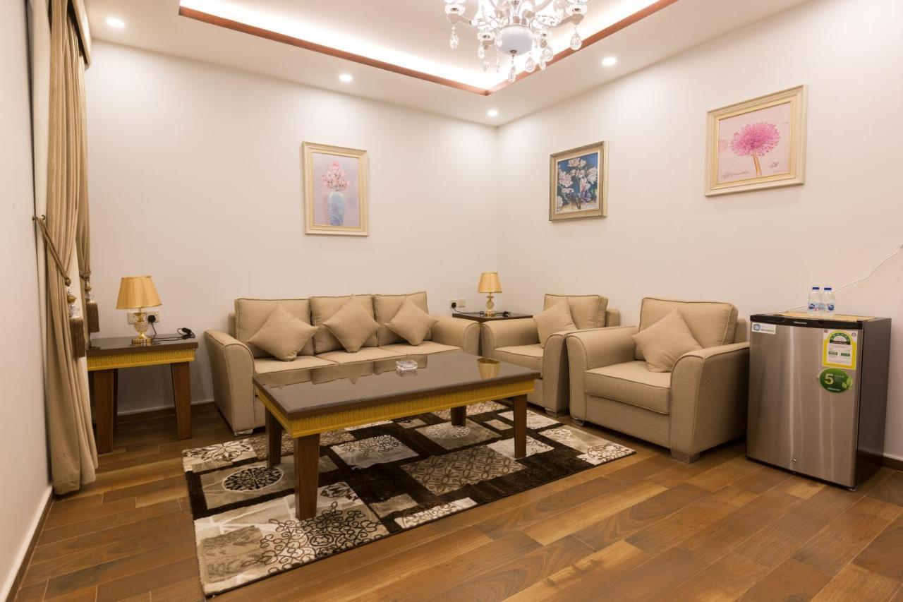 Luxury Hotel Apartments Tabuk Ngoại thất bức ảnh