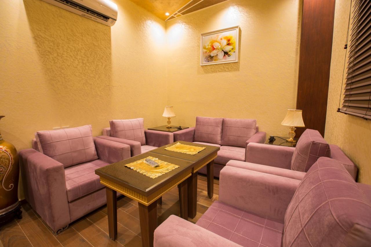 Luxury Hotel Apartments Tabuk Ngoại thất bức ảnh